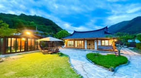 Suncheon Sumiyeonga Hanok Private House